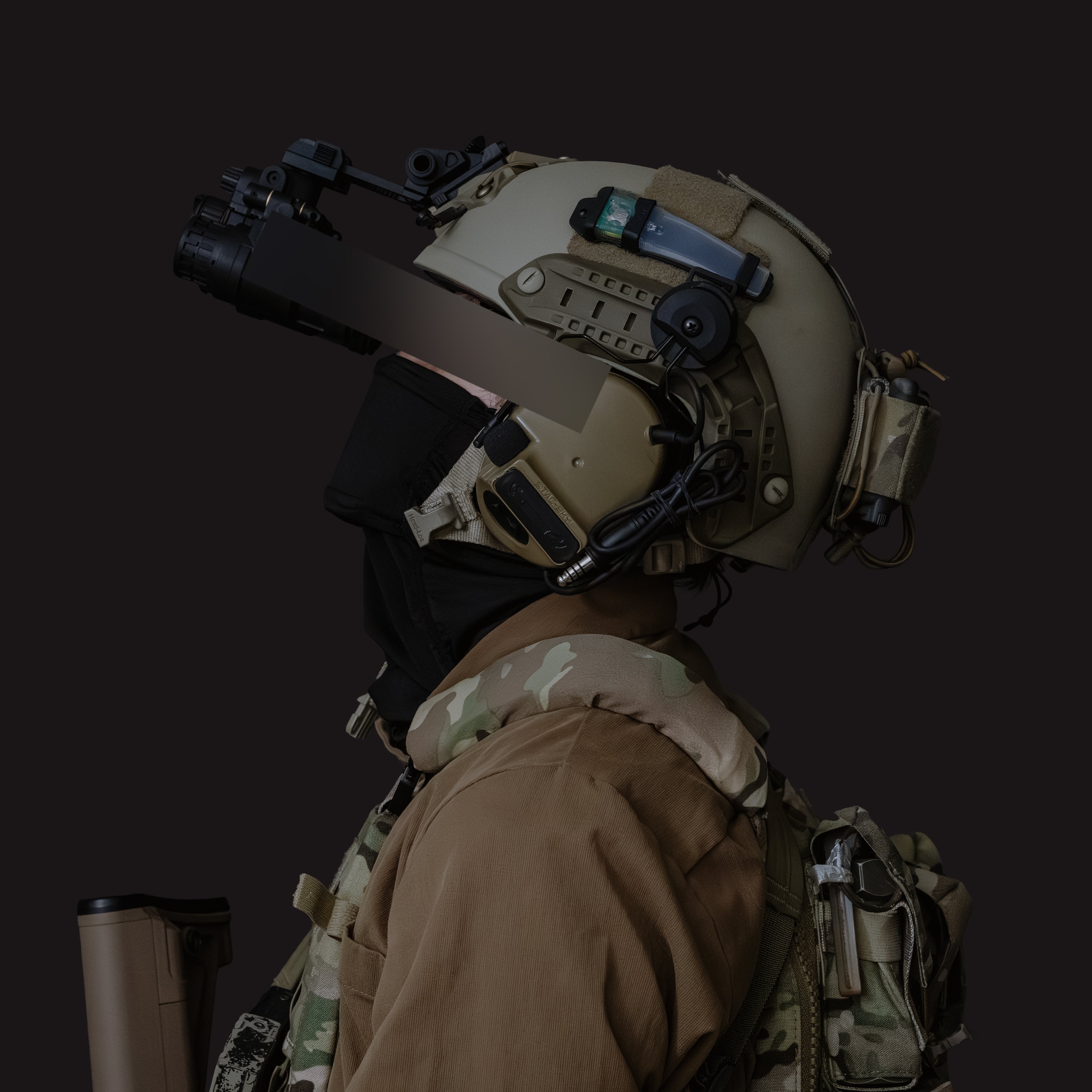 SPLIT FIELD MASK